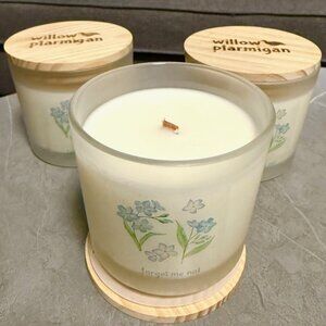 Alaska Forget Me Not Flower Coconut Beeswax Wood Wick Candle 12oz Glass Jar